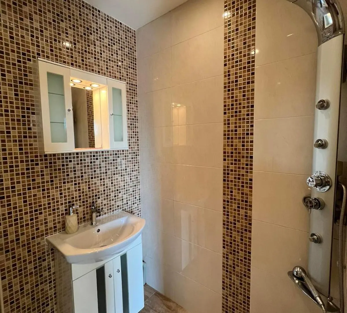 Appartement Rio Sunny 2Bdr Apt Near Ndk - Metro - Non-Stop Paid Public Parking Sofia